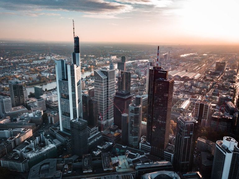 Goodbye Donau, hallo Main – Ihr stressfreier „Umzug Wien – Frankfurt“